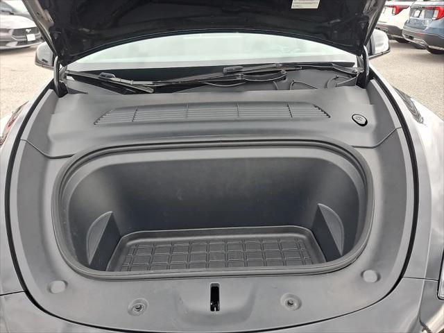 2024 Tesla Model Y Long Range Dual Motor All-Wheel Drive