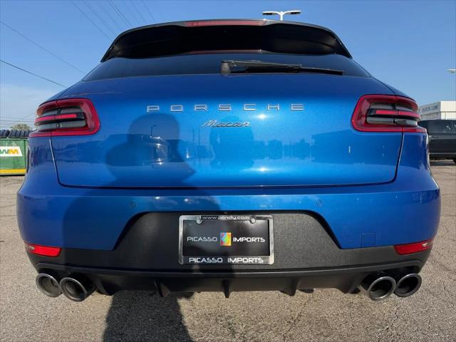 2017 Porsche Macan Macan