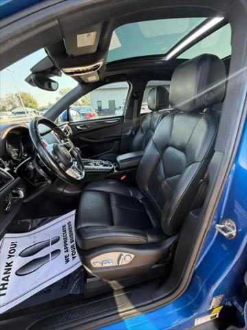 2017 Porsche Macan Macan