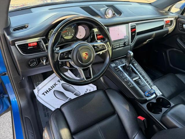2017 Porsche Macan Macan