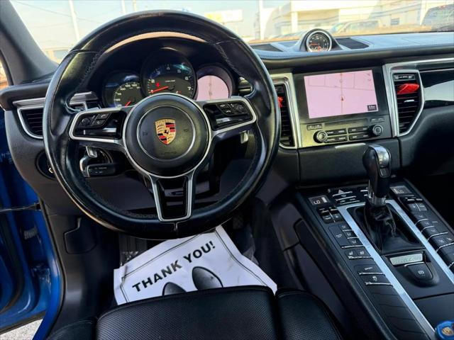2017 Porsche Macan Macan