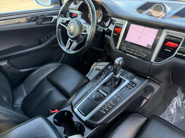 2017 Porsche Macan Macan