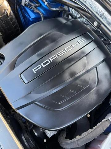 2017 Porsche Macan Macan