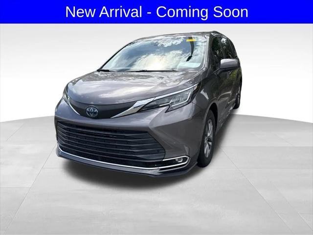 2021 Toyota Sienna XLE for sale in Orlando, FL