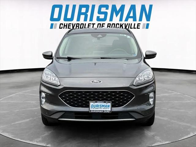 2020 Ford Escape Titanium Hybrid