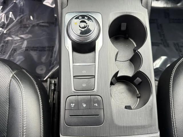 2020 Ford Escape Titanium Hybrid