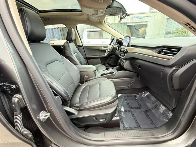 2020 Ford Escape Titanium Hybrid