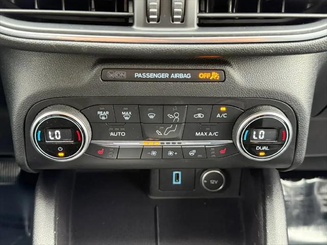 2020 Ford Escape Titanium Hybrid