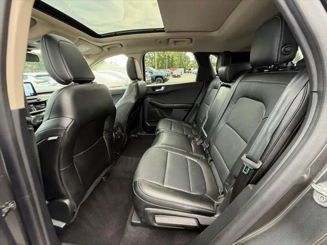 2020 Ford Escape Titanium Hybrid