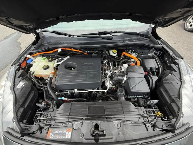 2020 Ford Escape Titanium Hybrid
