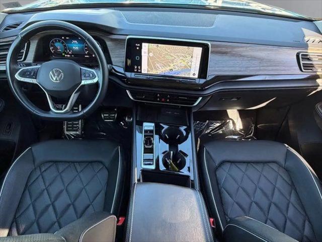 2025 Volkswagen Atlas 2.0T SEL Premium R-Line
