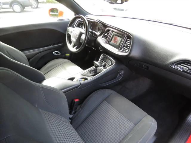 2016 Dodge Challenger SXT
