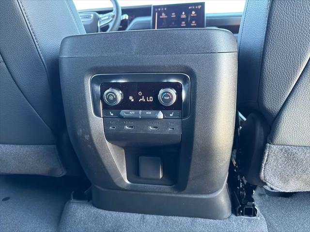 2027 GMC Yukon XL Denali