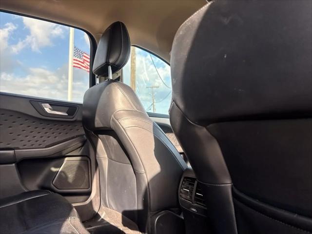 2020 Ford Escape SEL