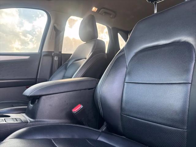 2020 Ford Escape SEL