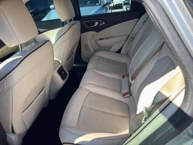 2015 Chrysler 200 C