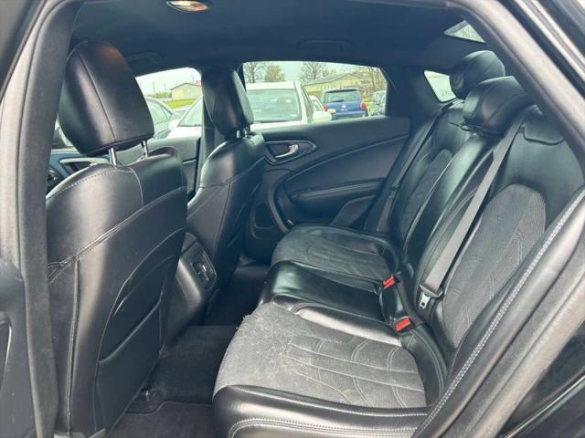 2015 Chrysler 200 S