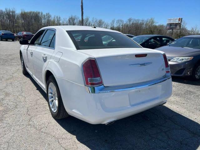 2011 Chrysler 300 Base
