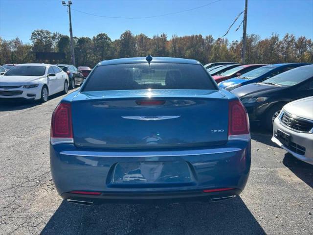 2020 Chrysler 300 Touring