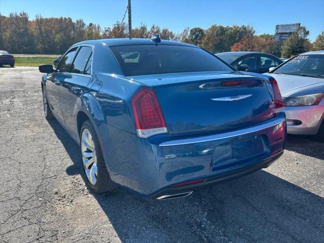 2020 Chrysler 300 Touring