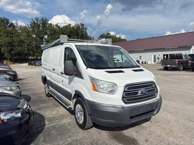 2015 Ford Transit w/60/40 Side Door w/RWB