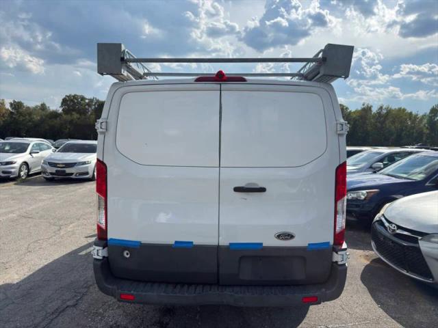 2015 Ford Transit w/60/40 Side Door w/RWB