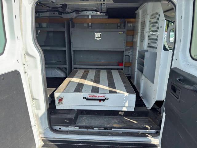2015 Ford Transit w/60/40 Side Door w/RWB