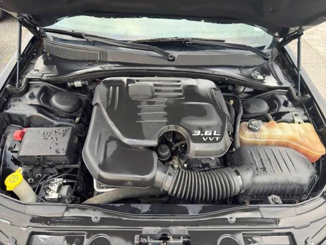 2016 Chrysler 300 300C