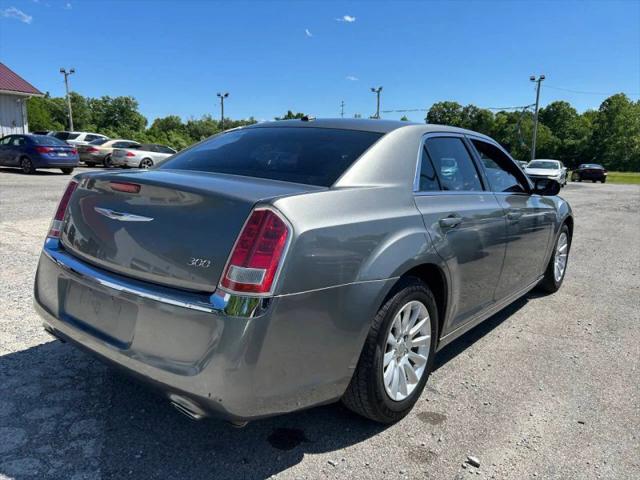 2012 Chrysler 300 300