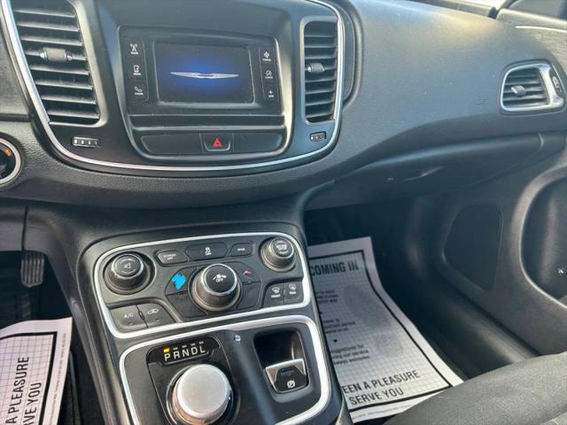 2016 Chrysler 200 Limited