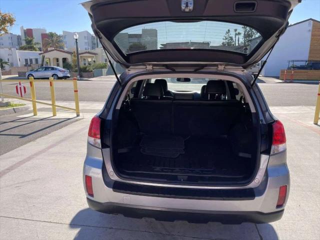 2011 Subaru Outback 2.5i Limited