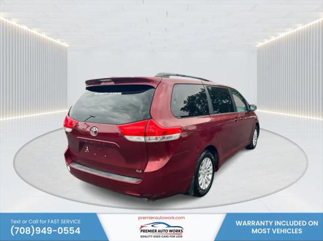 2012 Toyota Sienna XLE V6 8 Passenger