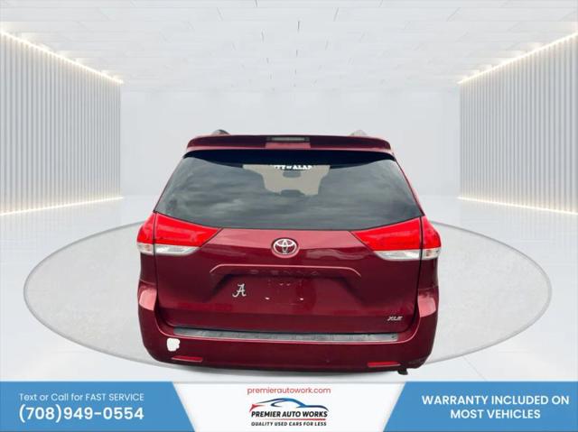 2012 Toyota Sienna XLE V6 8 Passenger