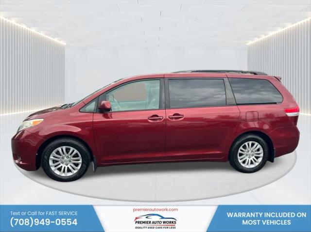 2012 Toyota Sienna XLE V6 8 Passenger