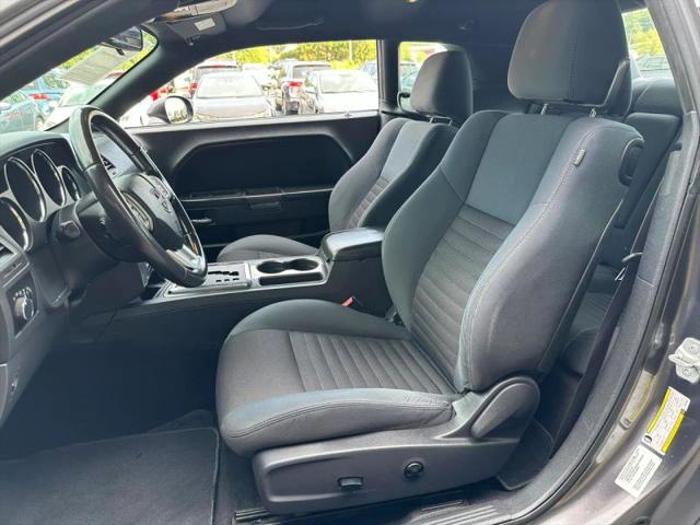 2013 Dodge Challenger SXT