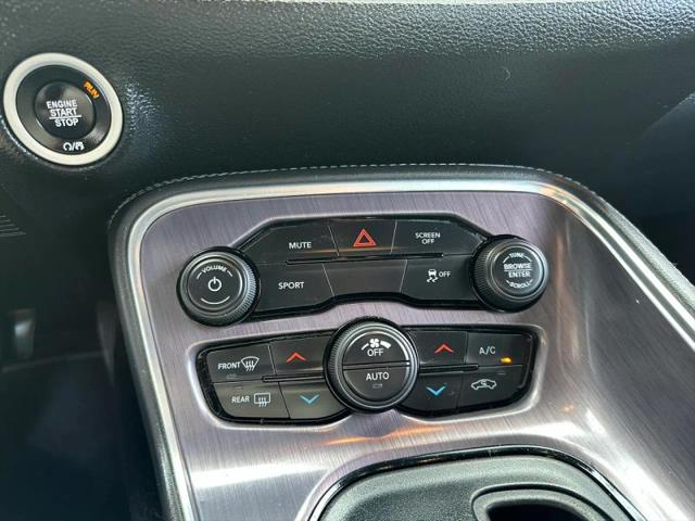 2017 Dodge Challenger SXT