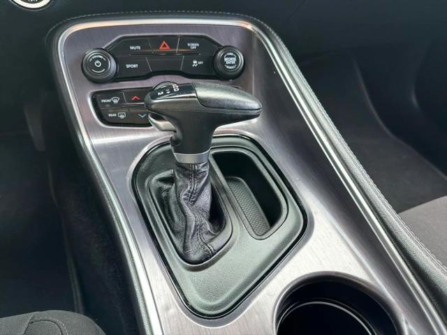 2017 Dodge Challenger SXT