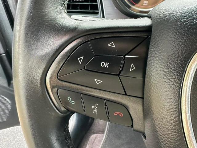 2017 Dodge Challenger SXT