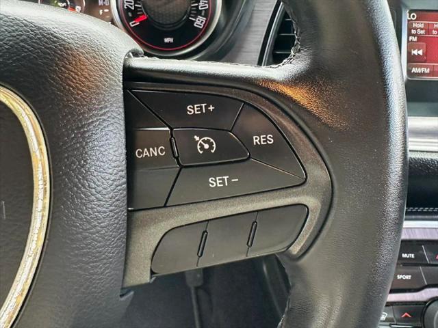 2017 Dodge Challenger SXT