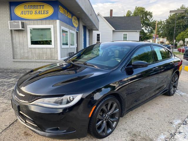 2016 Chrysler 200 S for sale in Garrett, IN