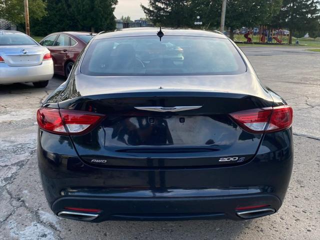 2016 Chrysler 200 S