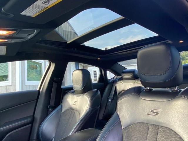 2016 Chrysler 200 S