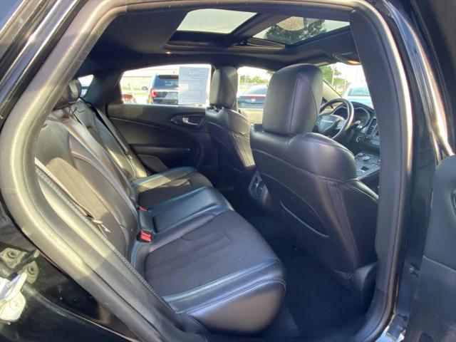 2016 Chrysler 200 S