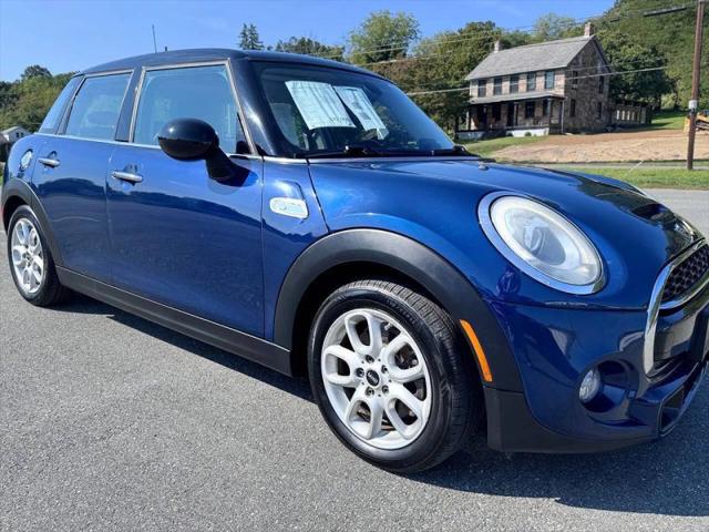 2015 MINI Hardtop Cooper S for sale in Slatington, PA