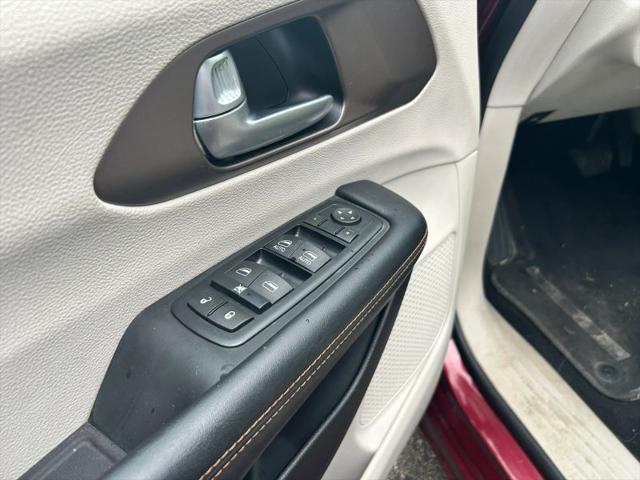 2017 Chrysler Pacifica Touring