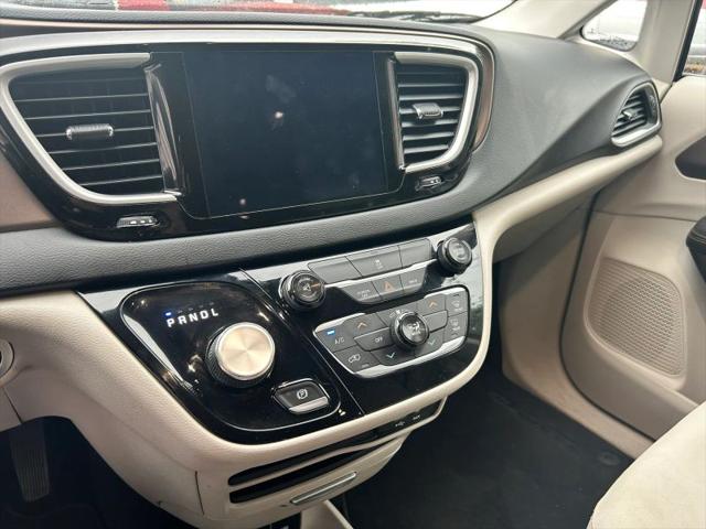 2017 Chrysler Pacifica Touring