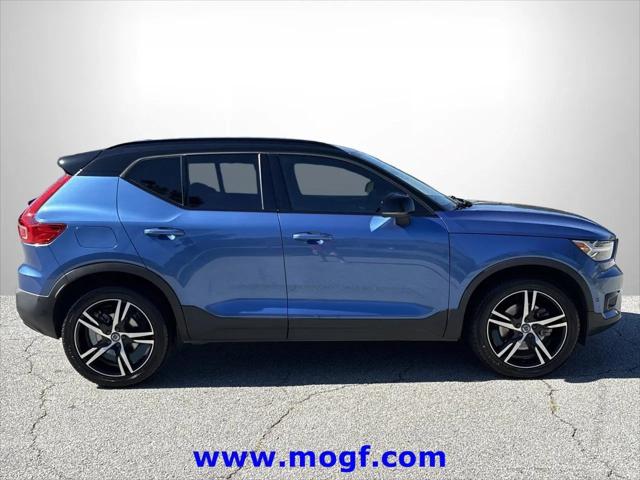 2021 Volvo XC40 T4 R-Design