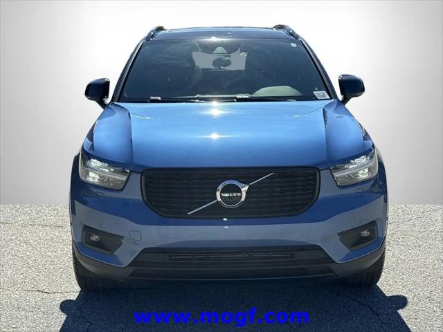 2021 Volvo XC40 T4 R-Design