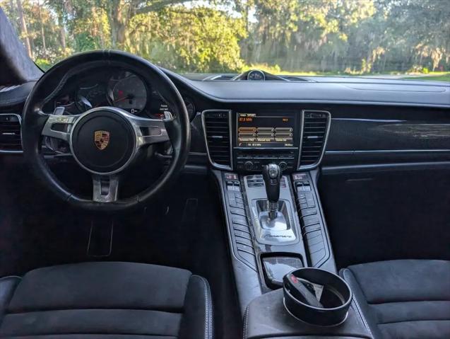 2016 Porsche Panamera GTS