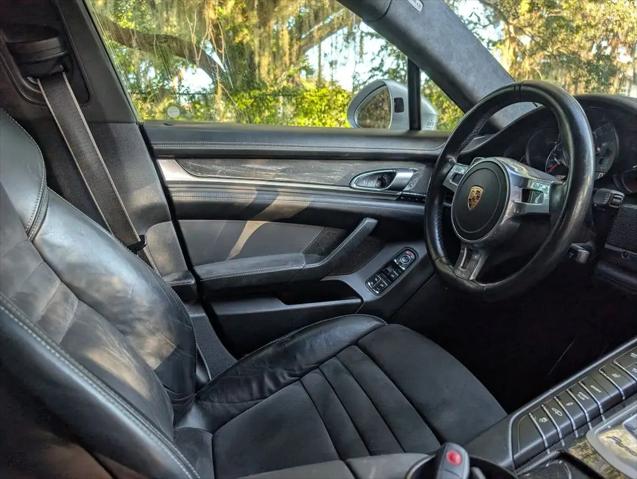 2016 Porsche Panamera GTS